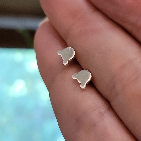 Sterling Silver Teddy Bear Head Stud Earrings - Picture 1 of 4
